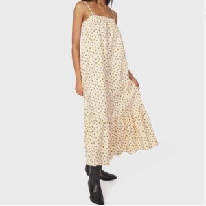 BNWT - WEWOREWHATN SMOCKED MIDI DITSY DAISIES DRESS - M